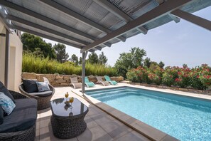 Pool - Luxury Villa With Private Pool in Cesseras (Cesseras)