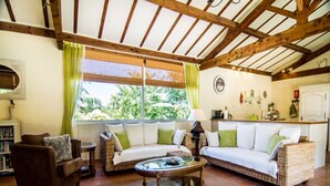 House | Living room - Gorgeous Holiday Home in Monclar With Private Pool (Monclar, Lot-et-Garonne)