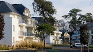 Unclassified image, 3 of 19, button - Majestic Apartment With Dishwasher in Nice Harbor Town (Pornichet)