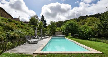Farmhouse in Pyrenees With Pool