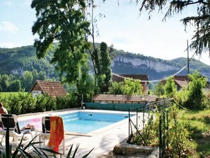 Outdoor pool - Lovely Family Home Near St Cirq La Popie With Private Pool (Tour-de-Faure)