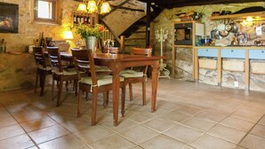 Unclassified image, 4 of 28, button - Dreamy Holiday Home in Clermont d' Excideuil With Fireplace (Clermont-d'Excideuil)