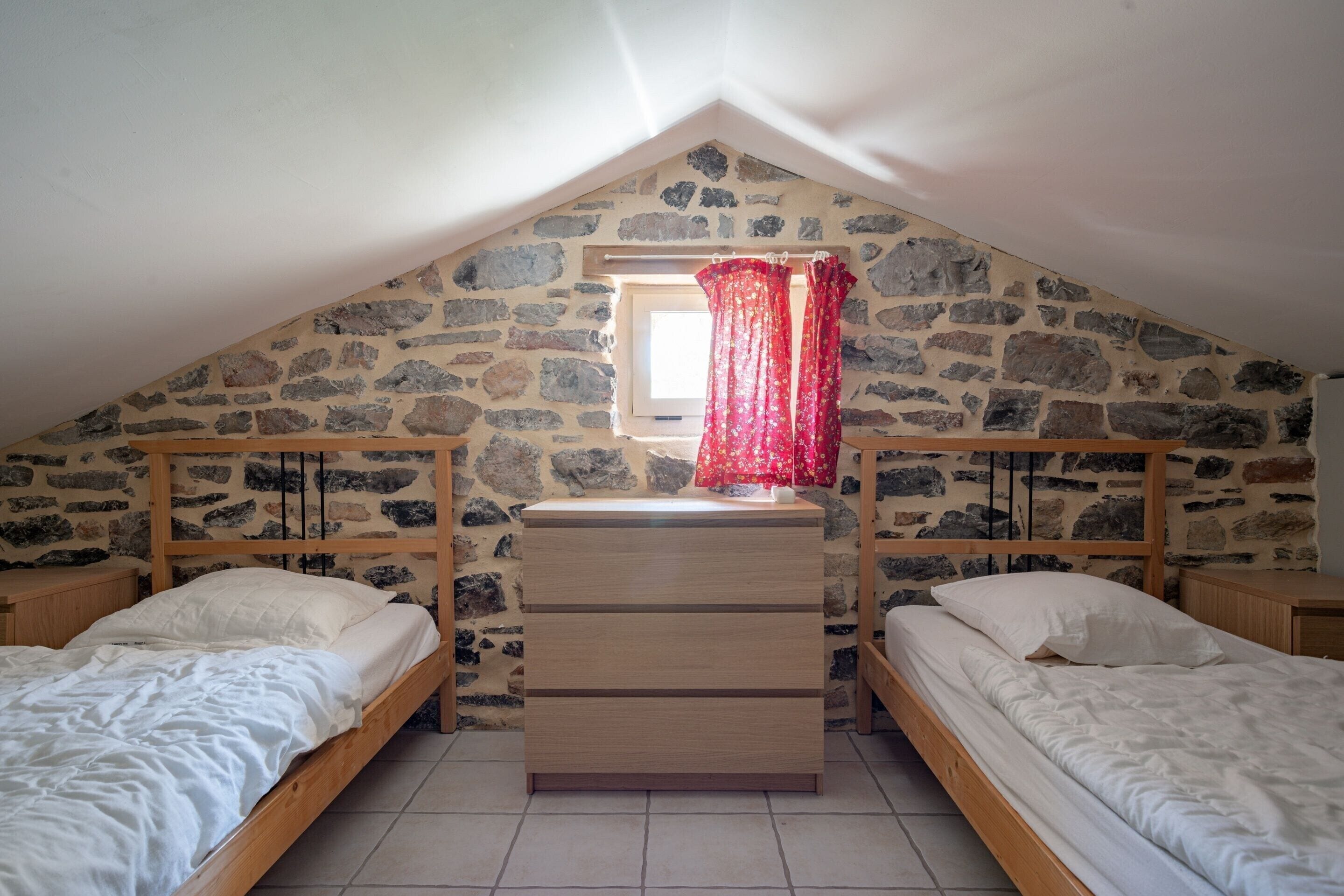 Casa | 3 habitaciones y muebles diferentes 