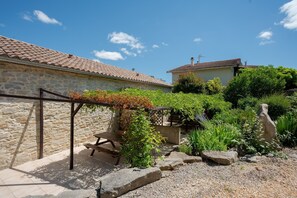 House | Garden - Courry Gem: Pool & Charm (Courry)