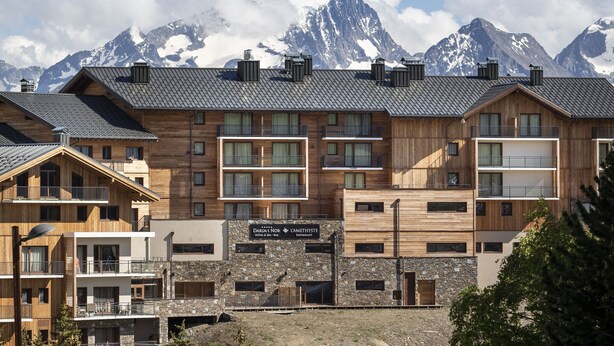 Unclassified image, 1 of 39, button - Stylish Apartment Near the Ski-slopes of L'alpe Dhuez (Huez)