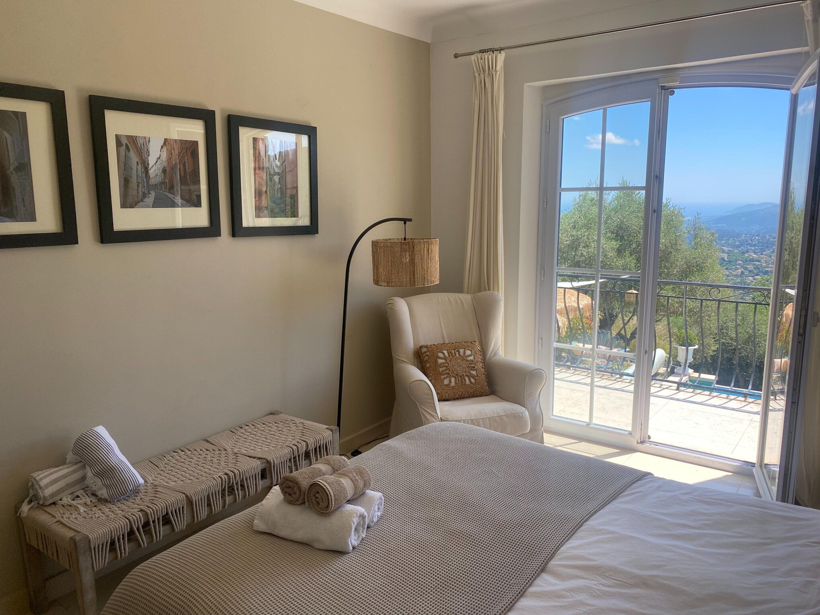 Villa | 4 bedrooms, individually furnished, bed sheets