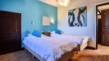 3 bedrooms, individually furnished, bed sheets