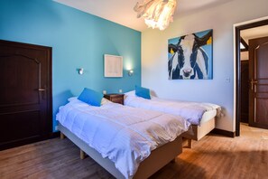House | 3 bedrooms, individually furnished, bed sheets - Pool Escape in Saint-laurent (Saint-Laurent-la-Vallee)