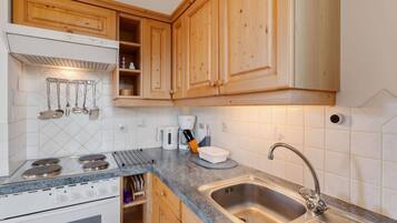 Apartment | Dapur peribadi | Kerusi tinggi