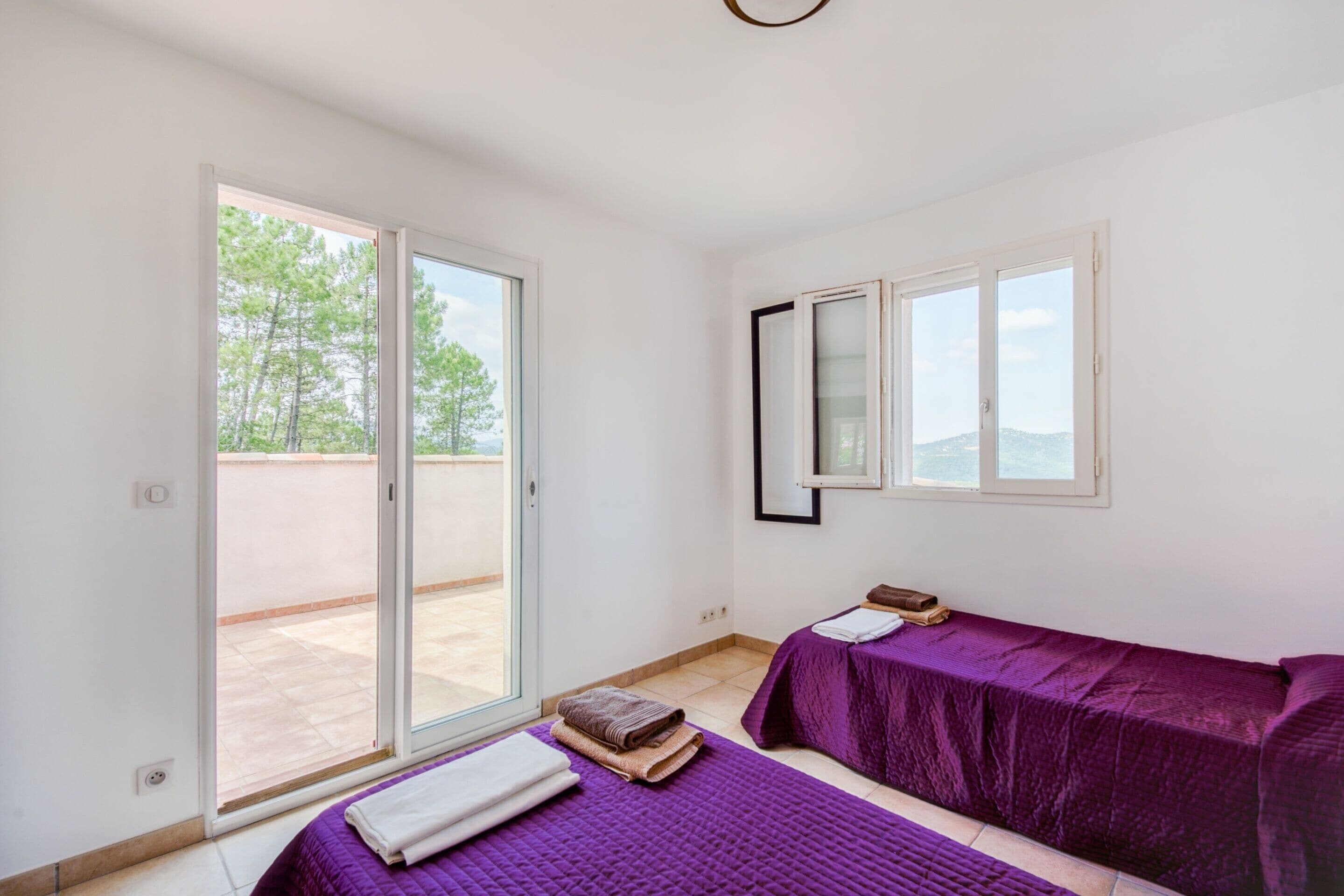 7 habitaciones y muebles diferentes 