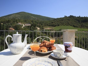 Balcony - Modern Villa in Roquebrun With Private Pool (Roquebrun)