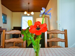 3 Schlafzimmer, individuell eingerichtet, Bettwäsche