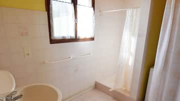 Apartemen | Kamar mandi