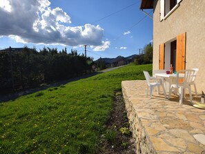 Apartment | Balcony - Nature & Adventure Highlights (Lus-la-Croix-Haute)