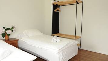 Huis | 4 slaapkamers, individueel gemeubileerd, beddengoed