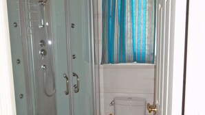 Chalet | Bathroom