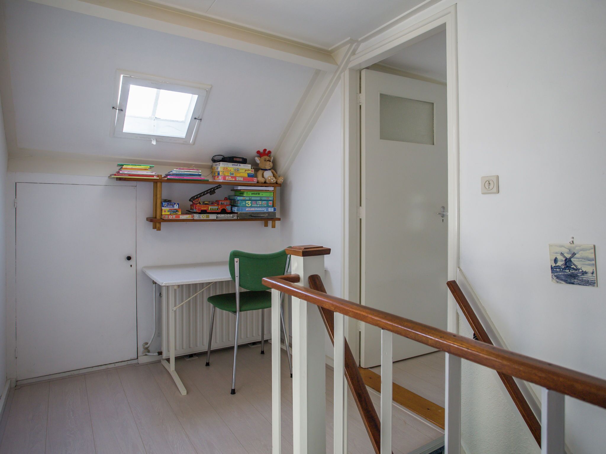 4 bedrooms, individually furnished