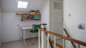 4 bedrooms, individually furnished - Welcoming Chalet near Sea in Renesse (Renesse)