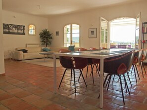 Dining - Luxury Villa With Private Pool in Figanières Provence (Figanieres)