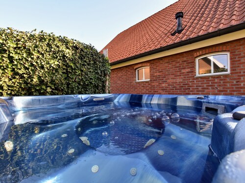 Holiday Home With Sauna, Private Heated Pool in Aalten