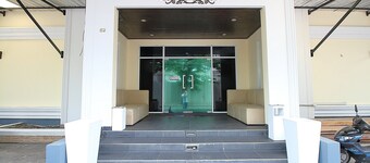 OYO 1002 Pinklao Resort