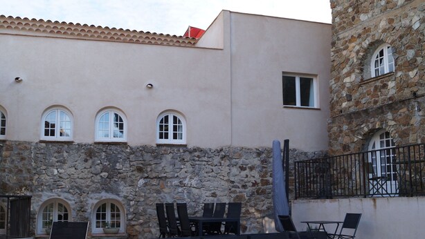 Unclassified image, 1 of 34, button - Beautiful House With Dishwasher Near the Popular St. Maxime (Plan-de-la-Tour)