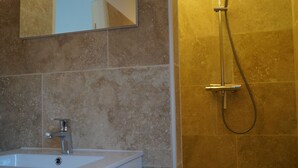 Unclassified image, 4 of 34, button - Beautiful House With Dishwasher Near the Popular St. Maxime (Plan-de-la-Tour)