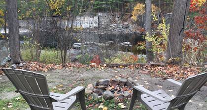 Waterfall Gorge-ous Home w 200+ feet of river frontage -10 mi to Lake George