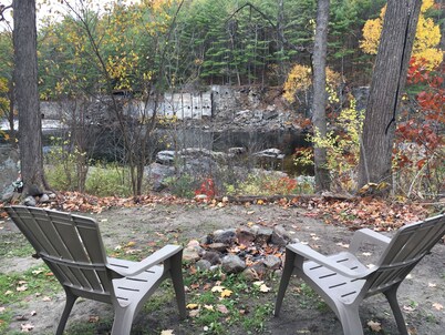 Waterfall Gorge-ous Home w 200+ feet of river frontage -10 mi to Lake George