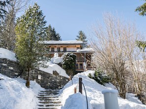 Exterior - Idyllic Chalet in Kaprun near Ski Area (Kaprun)
