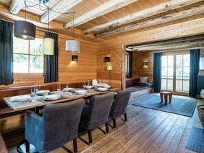 Dining - Idyllic Chalet in Kaprun near Ski Area (Kaprun)