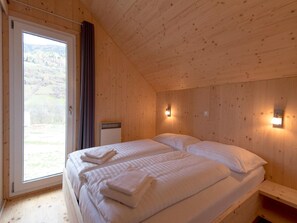 Chalet | 4 bedrooms, individually furnished