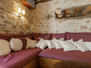 Ferienhaus | Wohnzimmer | Kamin