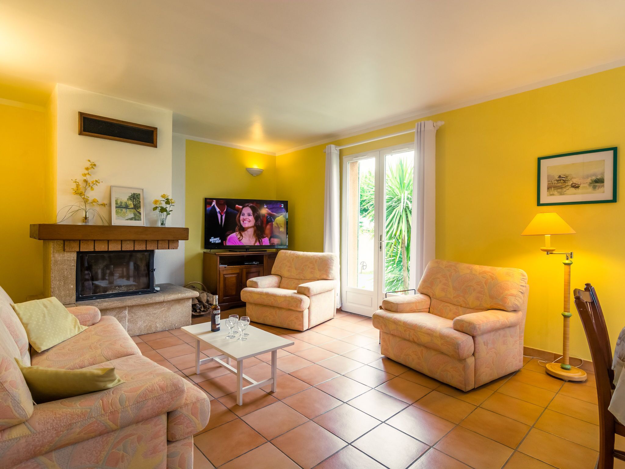 House | Living room | DVD player