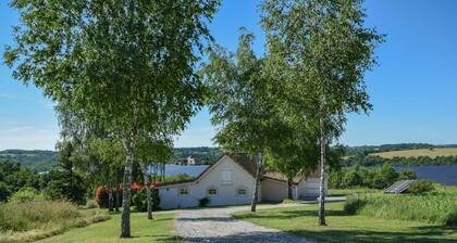Spacious Villa at Dordogne France With Sauna