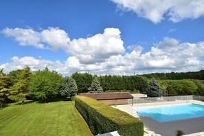 Pool - Apartment in Faverolles Near the Beach (Villentrois-Faverolles-en-Berry)