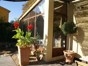 Unclassified image, 2 of 28, button - Amazing Holiday Home With Pool in Aix-en-provence (Aix-en-Provence)