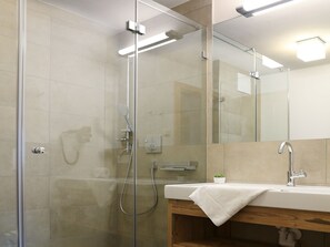 Apartment | Badezimmer | Handtücher