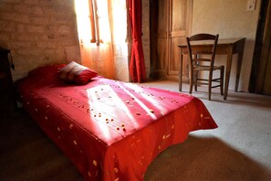 Ferienhaus | 3 Schlafzimmer, individuell eingerichtet, Bettwäsche