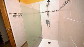 House | Bilik Mandi