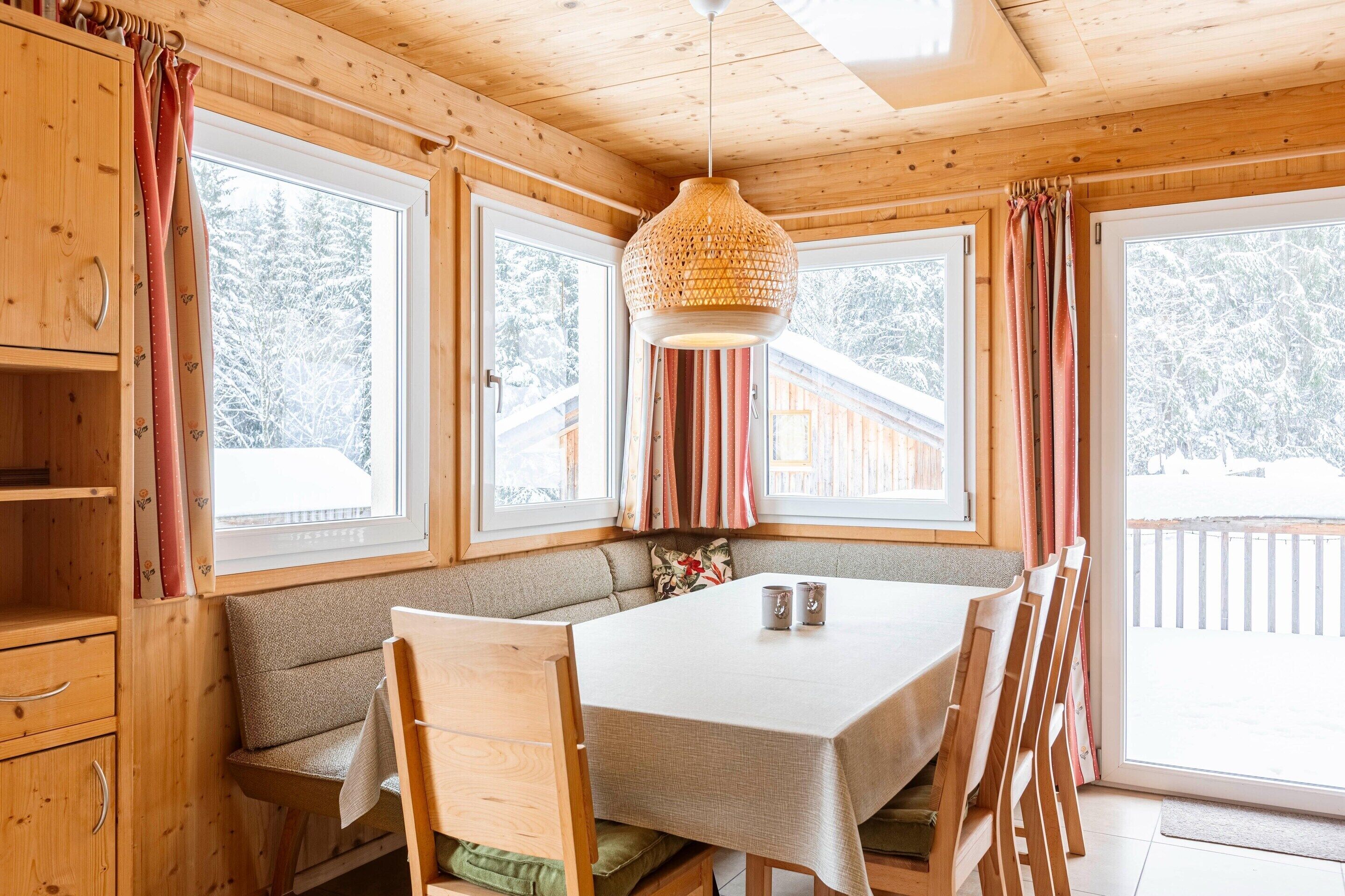 Chalet | Dining