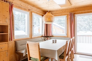 Chalet | Dining - Chalet in Dachstein West With Shared Pool (Annaberg-Lungoetz)