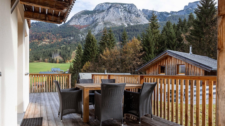 Chalet in Dachstein West With Shared Pool