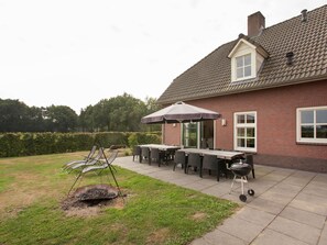 House | Balcony - Stylish Holiday Home in Leende With Terrace (Leende)