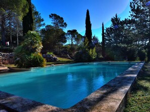 Outdoor pool - Beautiful Character House With Private Pool and High-end Services (Villecroze)