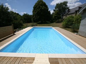 Outdoor pool - Beautiful Holiday Home in Baye With Private Swimming Pool (Baye)