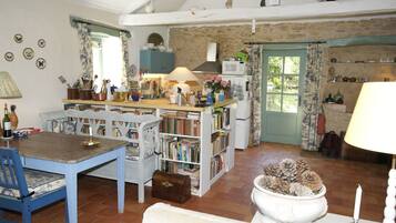 House | Dining