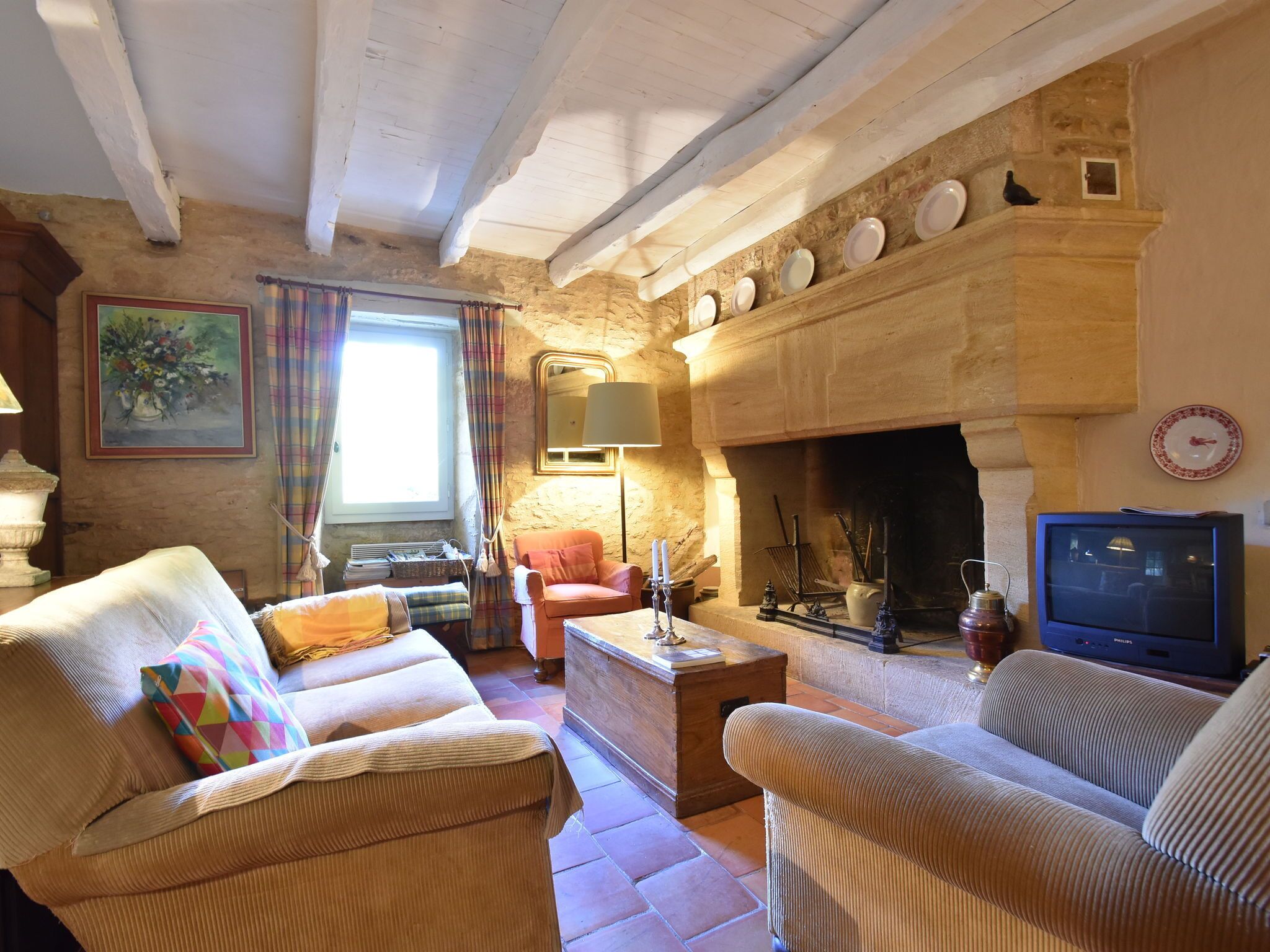 Fireplace, DVD player