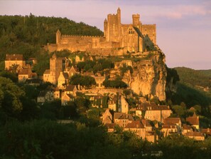 Exterior - Luxury Cottage With Stunning Views of Valley With Castles (Saint-Medard-d'Excideuil)