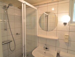 Bathroom - Detached Cottage on Quiet Park (Stramproy)